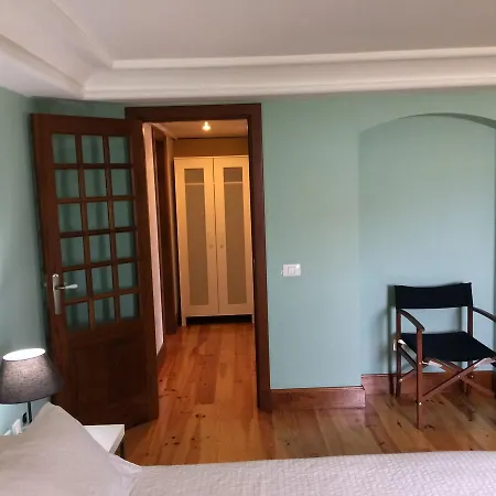 Leonor Apartment *